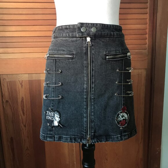 Punk Goth Dark Gray Denim "Stay Positive" Patches, Safety Pins & Chains Skirt 0 - Picture 1 of 11